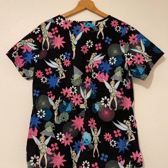 Disney Tinkerbell Be Mine Heart Scrub Top Med Nurse CNA Medical Pre-owned EUC! - Picture 3 of 10